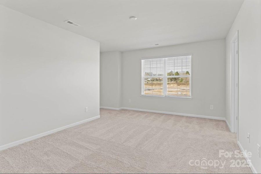 Sierra Ridge Hawthorne Primary Bedroom