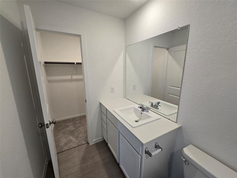 Pics are not of actual home. They are a representative of a home of the same floor plan Pics are not of actual home. They are a representative of a home of the same floor plan