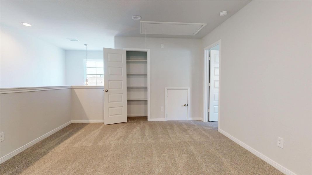 Flexible space for playroom/loft area Flexible space for playroom/loft area