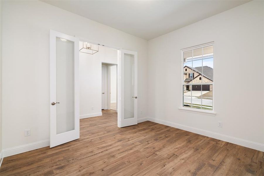 Spacious, unfurnished interior of a new home in Lake Breeze, Lavon (Image 24).