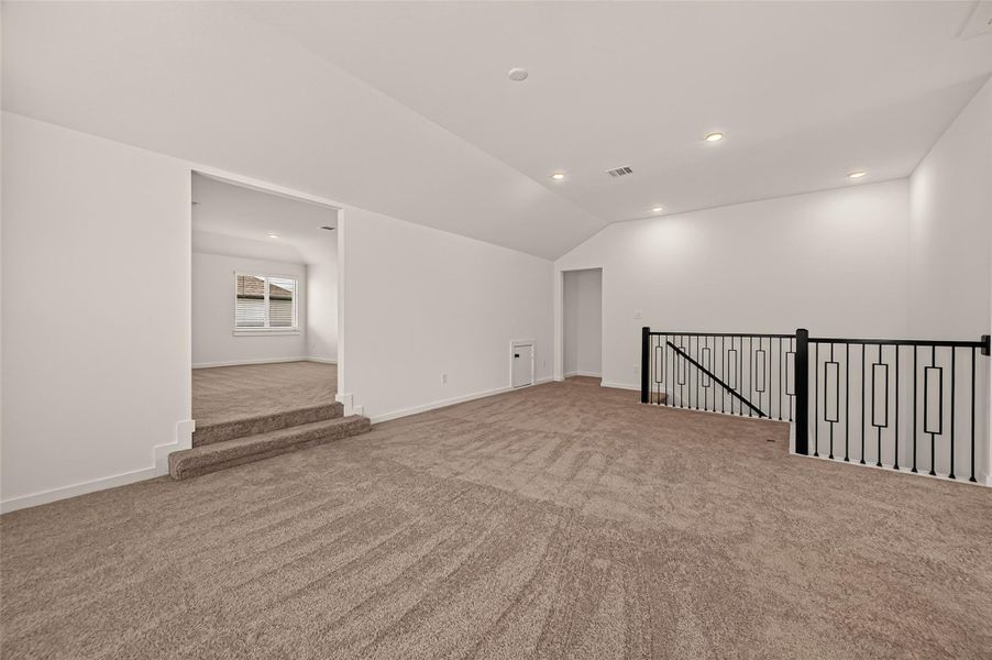 Spacious, unfurnished interior of a new home in Foxtail Palms, Manvel (Image 19). Spacious, unfurnished interior of a new home in Foxtail Palms, Manvel (Image 19).
