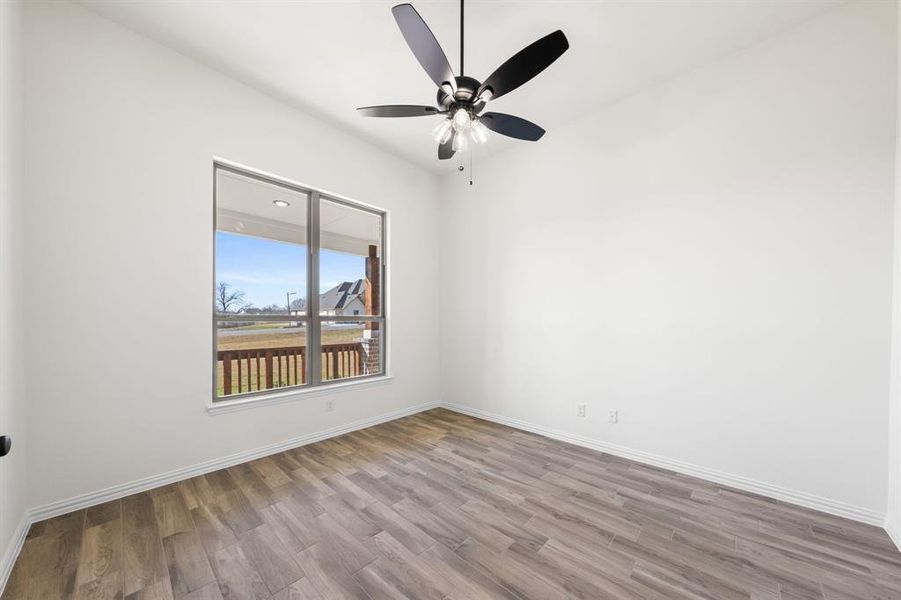 Spacious, unfurnished interior of a new home in , Waxahachie (Image 23).