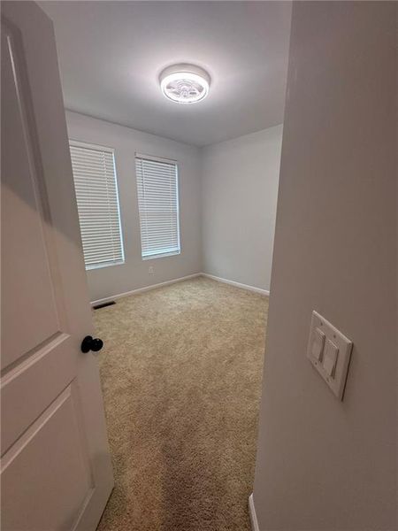 Spacious, unfurnished interior of a new home in , Atlanta (Image 23).