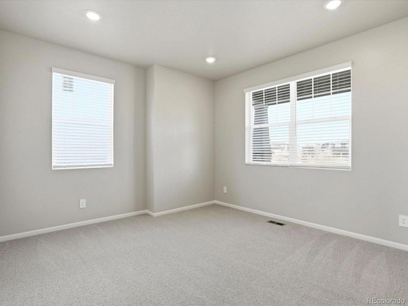 Spacious, unfurnished interior of a new home in , Commerce City (Image 31).