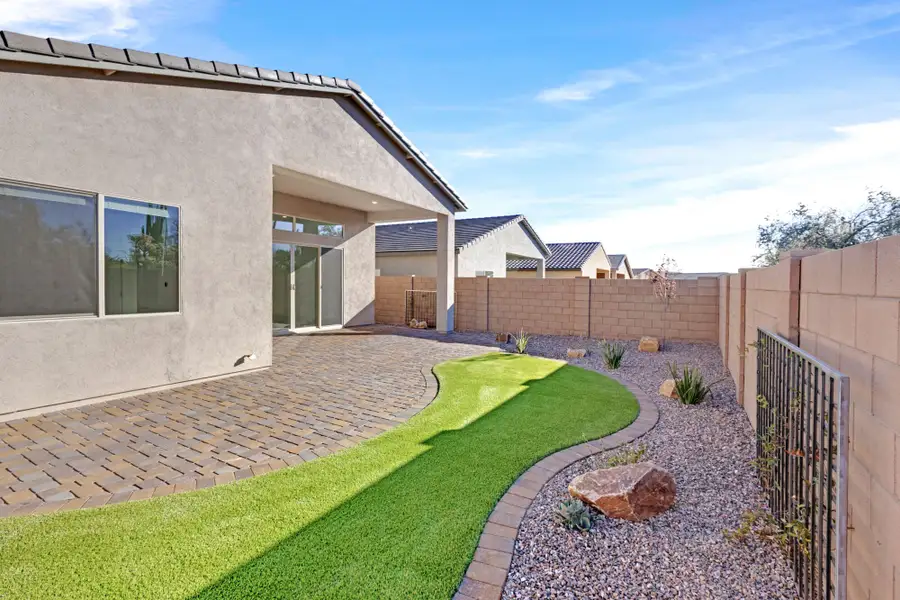 Exterior details and patio area of a home in Saguaro Reserve II, Marana (Image 3).