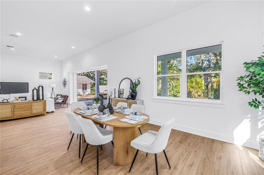 Furnished interior view inside a new home in , St. Petersburg (Image 33).