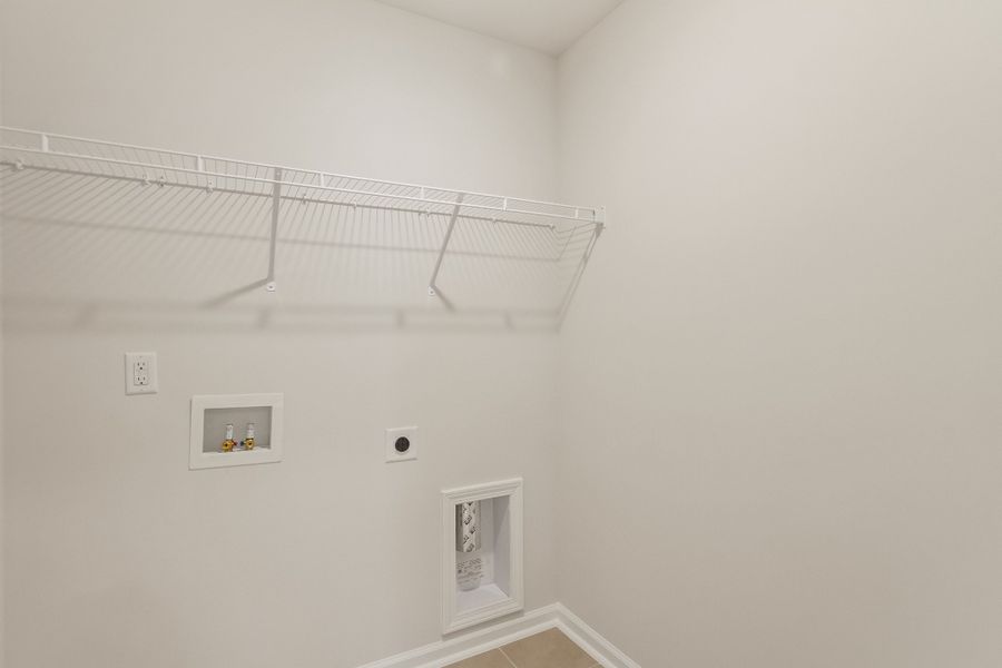 Representative unfurnished interior of a home built from the Palm by Veranda Homes in Hitchcock Preserve, Aiken (Image 20).