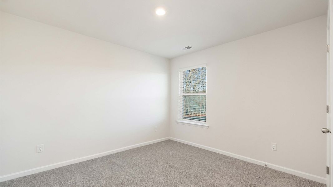 Representative unfurnished interior of a home built from the Aria by D.R. Horton in Shepherd's Farm, Mooresville (Image 20).