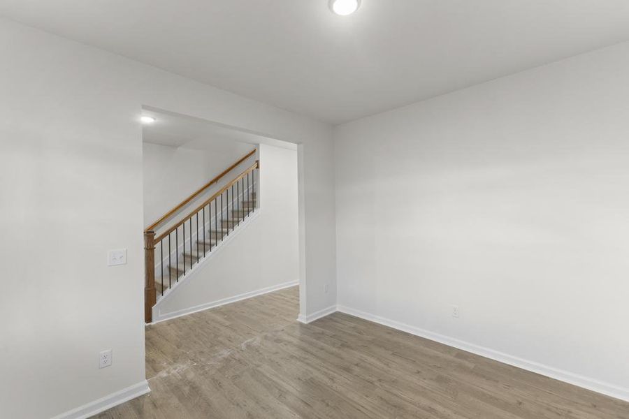 Representative unfurnished interior of a home built from the Nile by Veranda Homes in Heritage Bay, Sumter (Image 14).