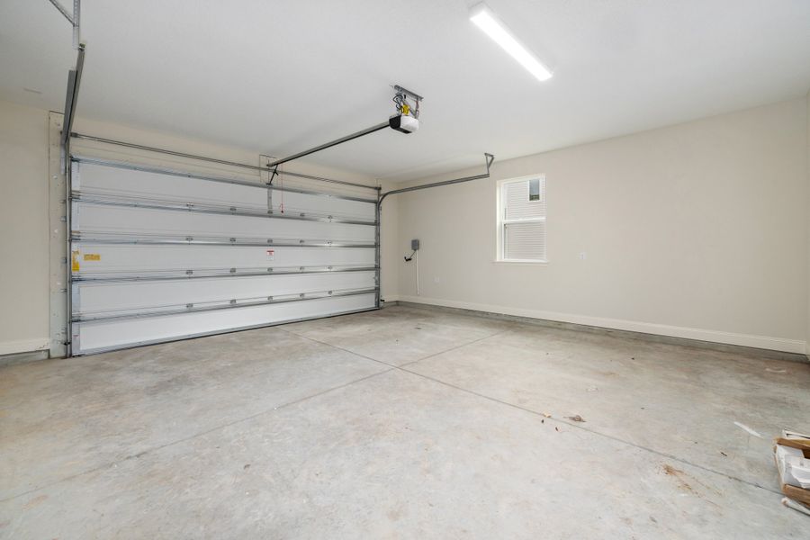 Representative unfurnished interior of a home built from the Palmetto by Riverside Homes in Mariposa at EverRange 40' Series, Jacksonville (Image 94).