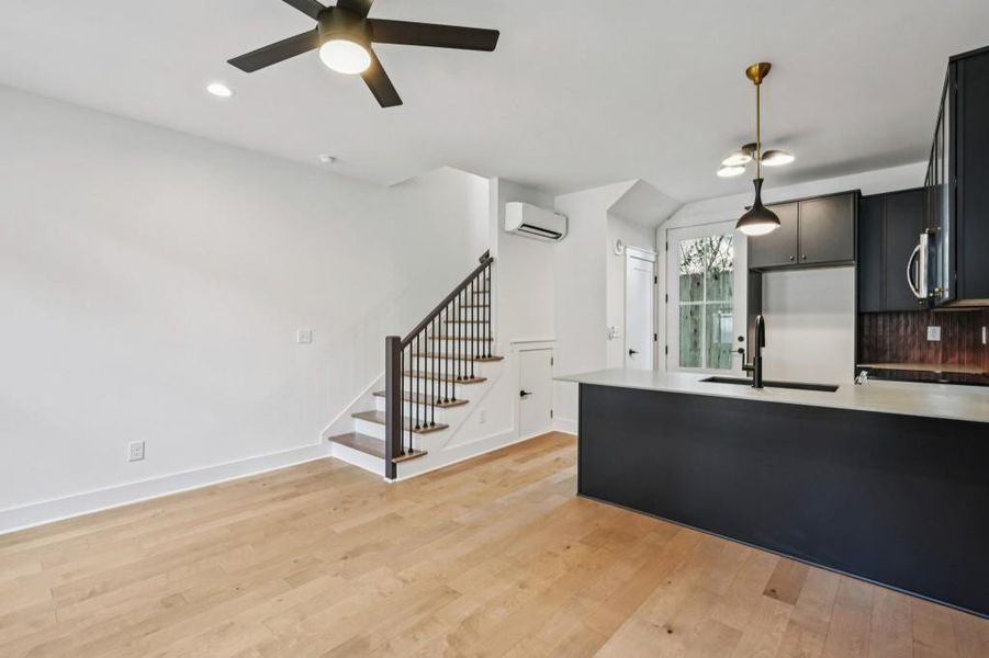 Spacious, unfurnished interior of a new home in , Atlanta (Image 32).