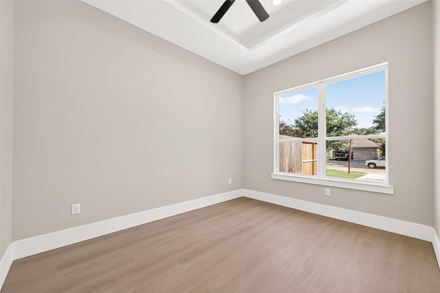 Spacious, unfurnished interior of a new home in , Houston (Image 17).