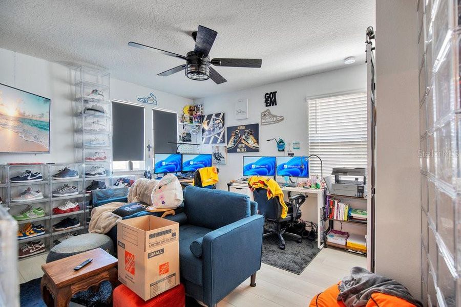 Image 36 of a home in .