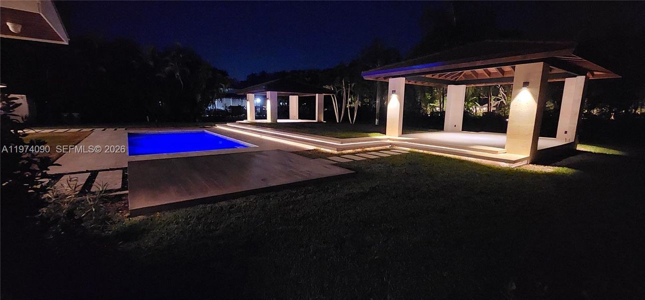 Exterior details and patio area of a home in , Miami (Image 24).
