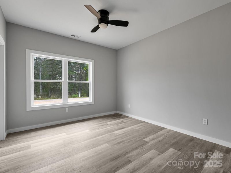 Spacious, unfurnished interior of a new home in , Weaverville (Image 10).