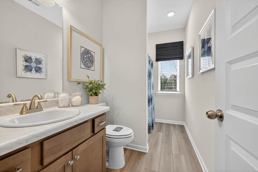 *This is a marketing photo. Colors/options may be different.*