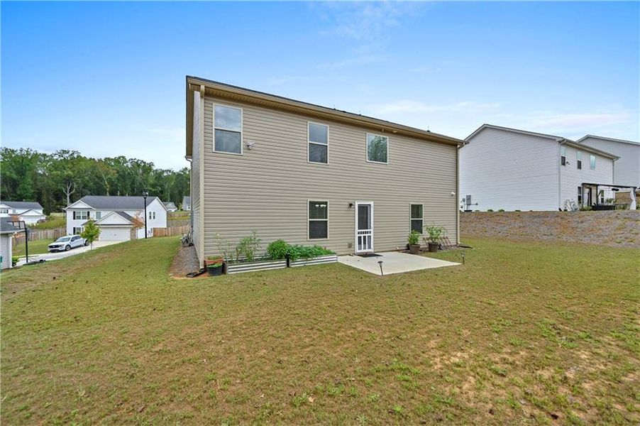 Exterior details and patio area of a home in , Jefferson (Image 2).