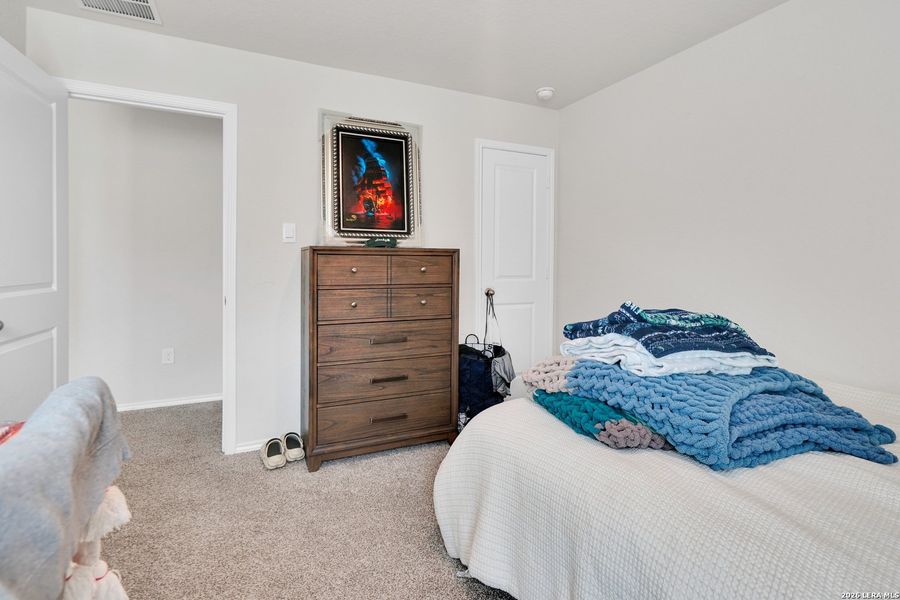 Furnished interior view inside a new home in Salado Creek, San Antonio (Image 20). Furnished interior view inside a new home in Salado Creek, San Antonio (Image 20).