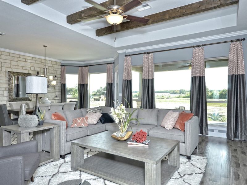 Representative furnished interior of a home built from the San Simeon I by Giddens Homes in Clearwater Ranch, Liberty Hill (Image 194).