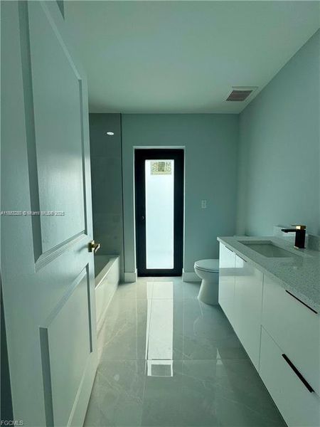 Spacious, unfurnished interior of a new home in , Lehigh Acres (Image 27). Spacious, unfurnished interior of a new home in , Lehigh Acres (Image 27).