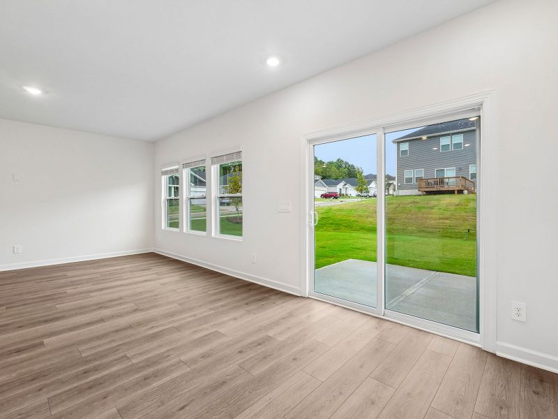 Spacious, unfurnished interior of a new home in Oxford Station, Salisbury (Image 13).