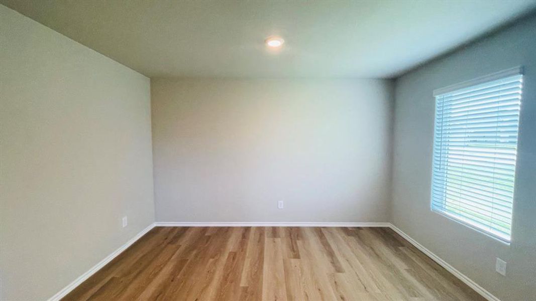 Spacious, unfurnished interior of a new home in Sunnycreek, Crowley (Image 19).