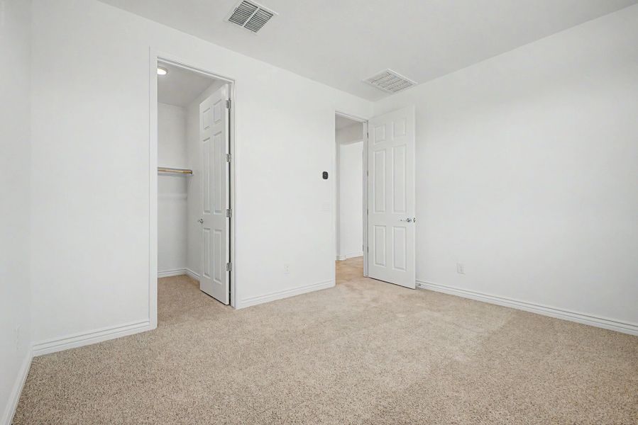 Spacious, unfurnished interior of a new home in Miravida, Surprise (Image 11).
