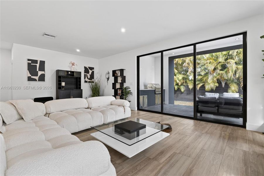 Furnished interior view inside a new home in , Fort Lauderdale (Image 16). Furnished interior view inside a new home in , Fort Lauderdale (Image 16).