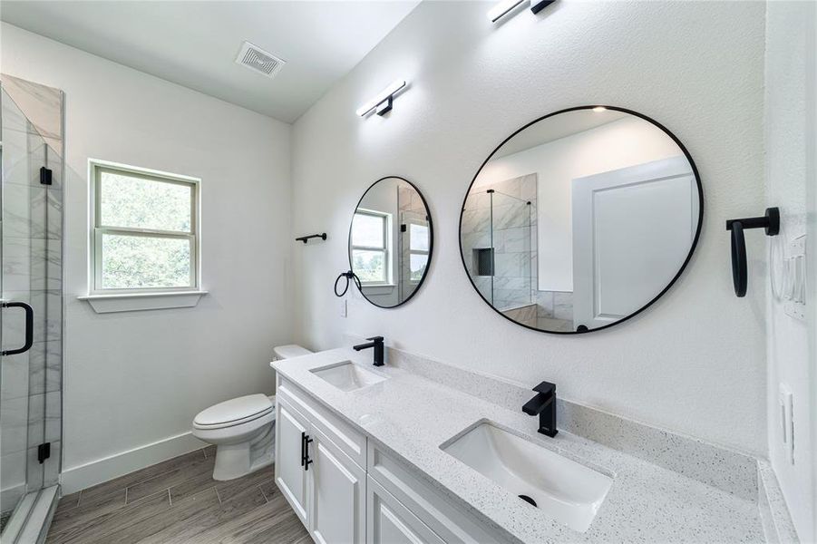 Furnished interior view inside a new home in , Fort Worth (Image 10).