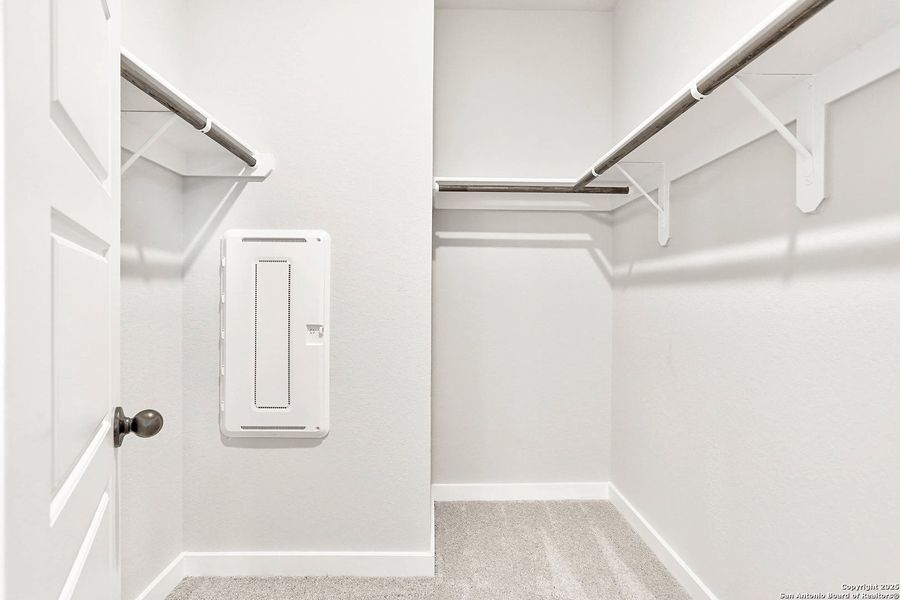 Spacious, unfurnished interior of a new home in Fairway Crossing 40s, San Antonio (Image 41). Spacious, unfurnished interior of a new home in Fairway Crossing 40s, San Antonio (Image 41).