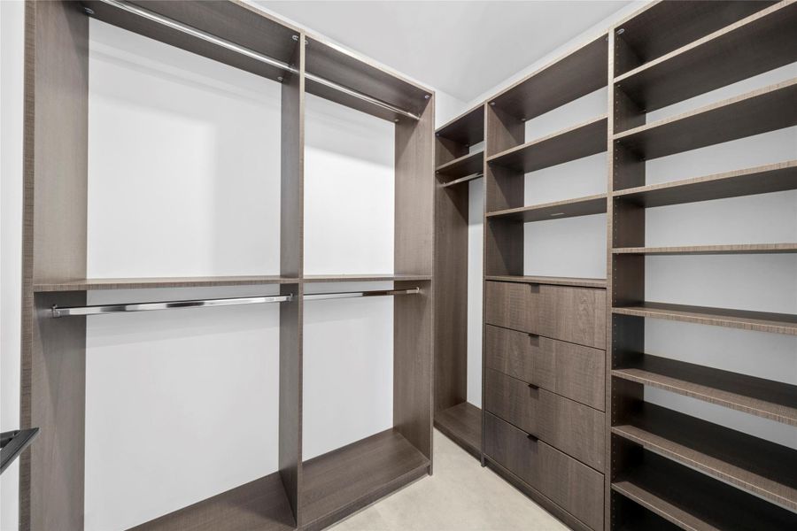 Image 20 of a home in .