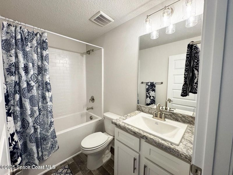 Furnished interior view inside a new home in Sebastian Highlands, Sebastian (Image 11).