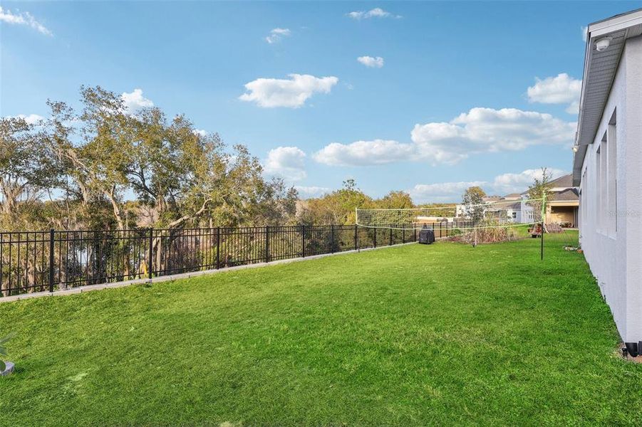 Exterior details and patio area of a home in , Apopka (Image 27).