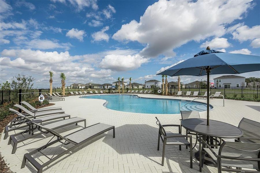 Community amenities in Waterstone, Groveland (Image 15).