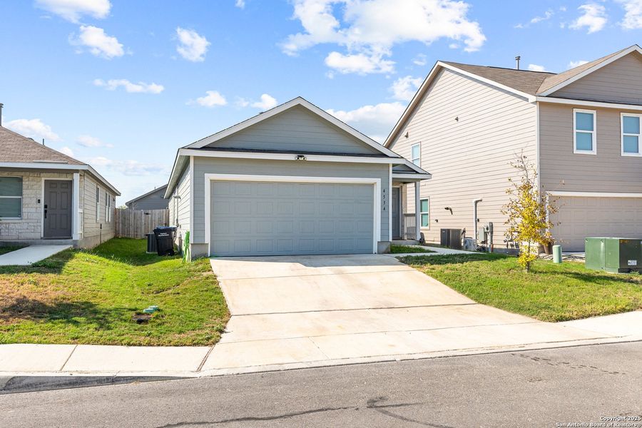 Front exterior of a new home in , San Antonio, TX, highlighting curb appeal (Image 20). Front exterior of a new home in , San Antonio, TX, highlighting curb appeal (Image 20).