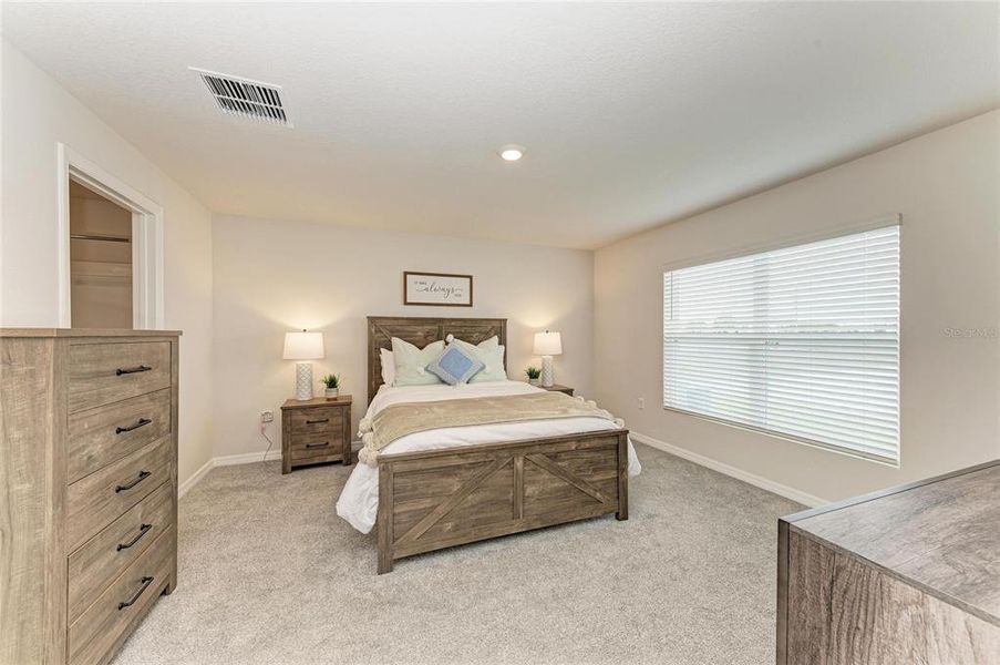 Furnished interior view inside a new home in Evergreen, Bradenton (Image 16).