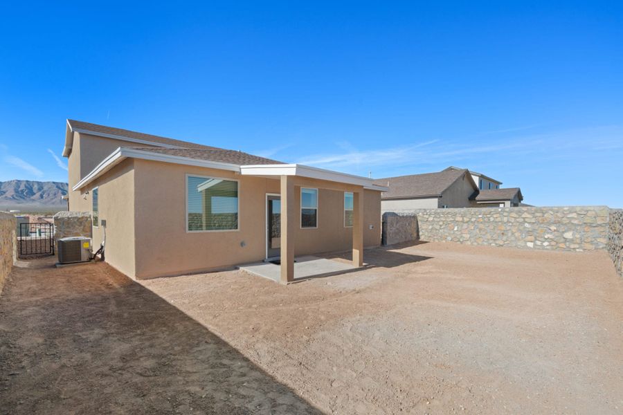 Representative exterior details of a home built from the Texas Olive by View Homes in Campo Del Sol, El Paso (Image 4).