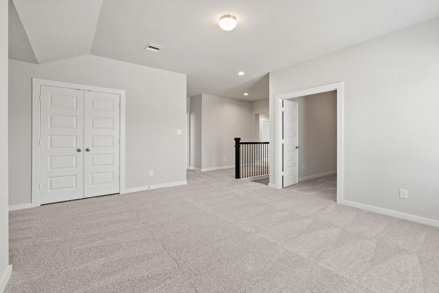 Spacious, unfurnished interior of a new home in Briarwood Crossing, Rosenberg (Image 14). Spacious, unfurnished interior of a new home in Briarwood Crossing, Rosenberg (Image 14).