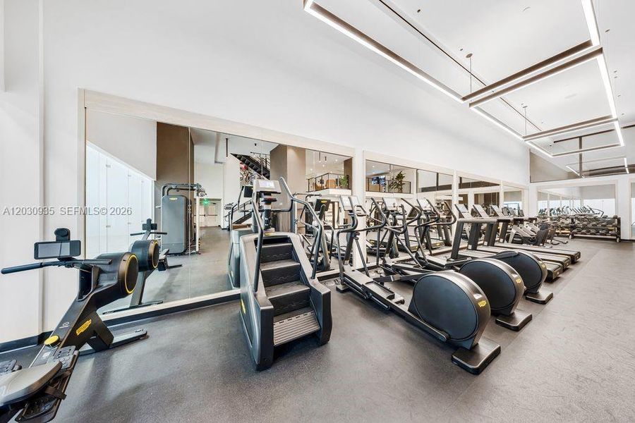 Community amenities in , Miami (Image 38).