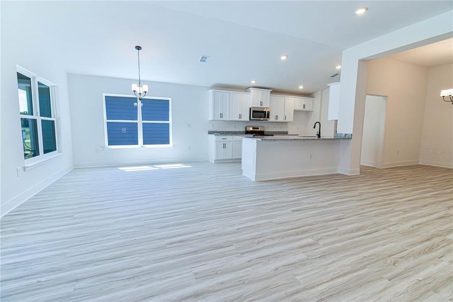 Spacious, unfurnished interior of a new home in Briarwood, Alachua (Image 23).
