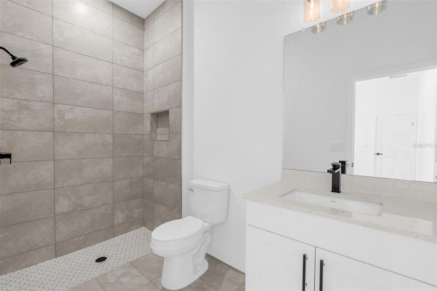 Furnished interior view inside a new home in , Citrus Springs (Image 14).