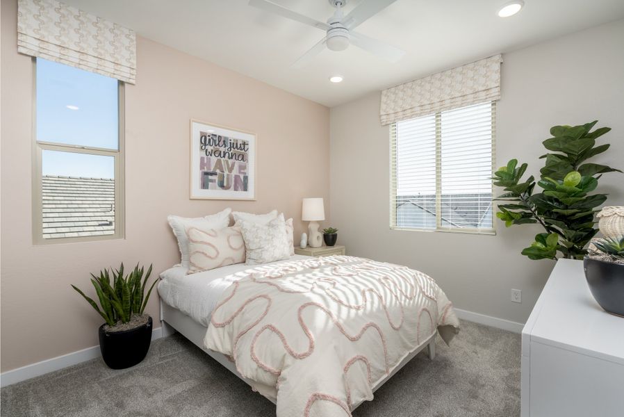 Representative furnished interior of a home built from the Monument by Risewell Homes in Citrus Park, Goodyear (Image 16).