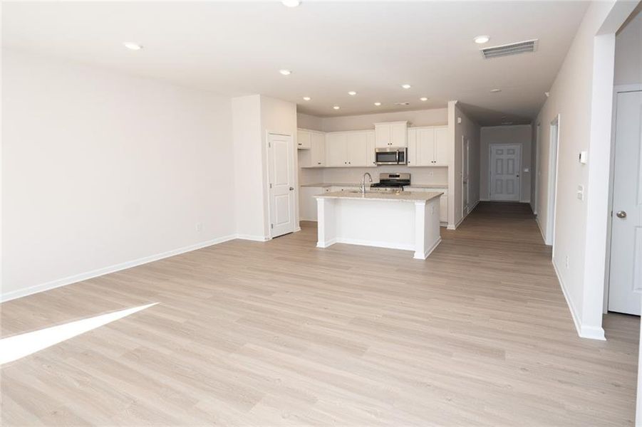 Spacious, unfurnished interior of a new home in Villages at Cedar Hill, Dallas (Image 33). Spacious, unfurnished interior of a new home in Villages at Cedar Hill, Dallas (Image 33).