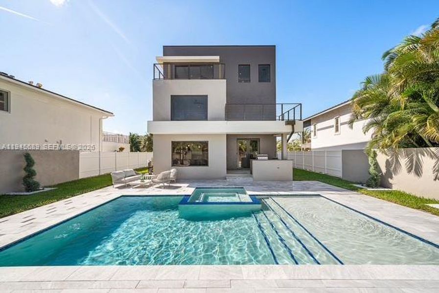 Exterior details and patio area of a home in , Pompano Beach (Image 25). Exterior details and patio area of a home in , Pompano Beach (Image 25).
