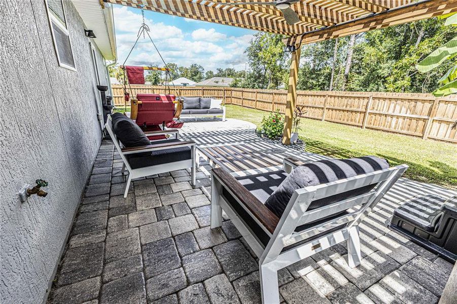 Exterior details and patio area of a home in , Belleview (Image 22).