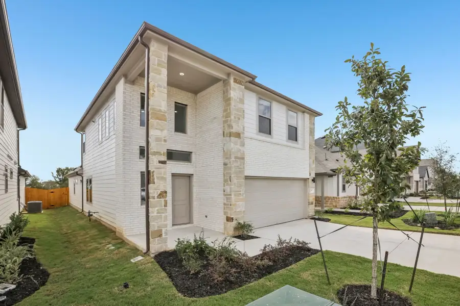 Image 45 of a home in Trinity Ranch.