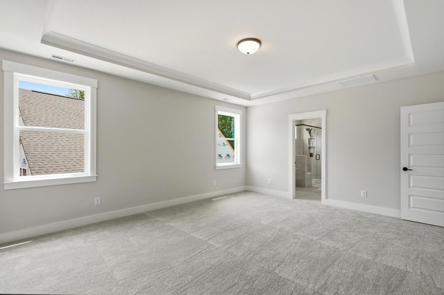 Spacious, unfurnished interior of a new home in Rone Creek, Waxhaw (Image 24).