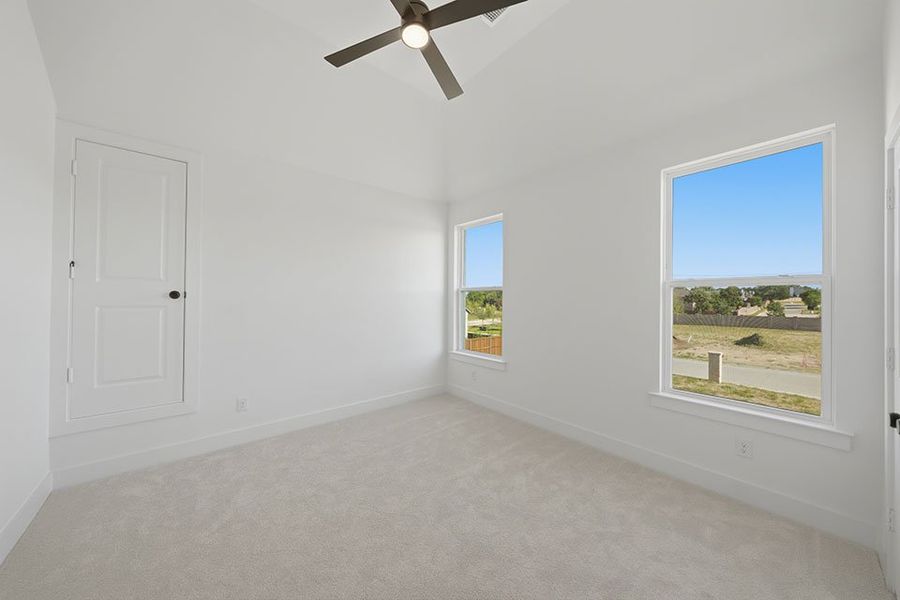 Spacious, unfurnished interior of a new home in Custer Ridge Estates, Allen (Image 22).