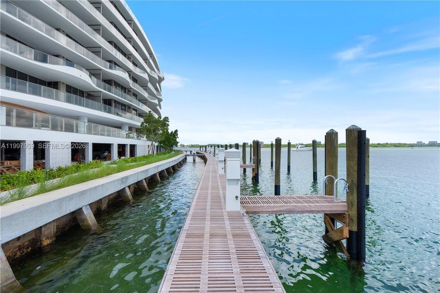 Condo located in Bay Harbor Islands, FL showcasing its design and architecture (Image 24).