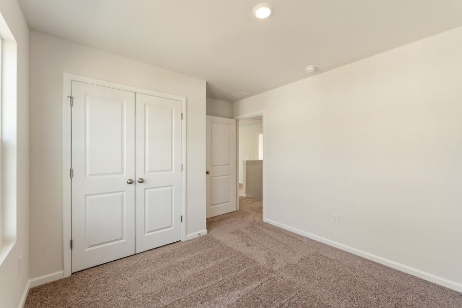Spacious, unfurnished interior of a new home in Mayfair Village, Spartanburg (Image 25).